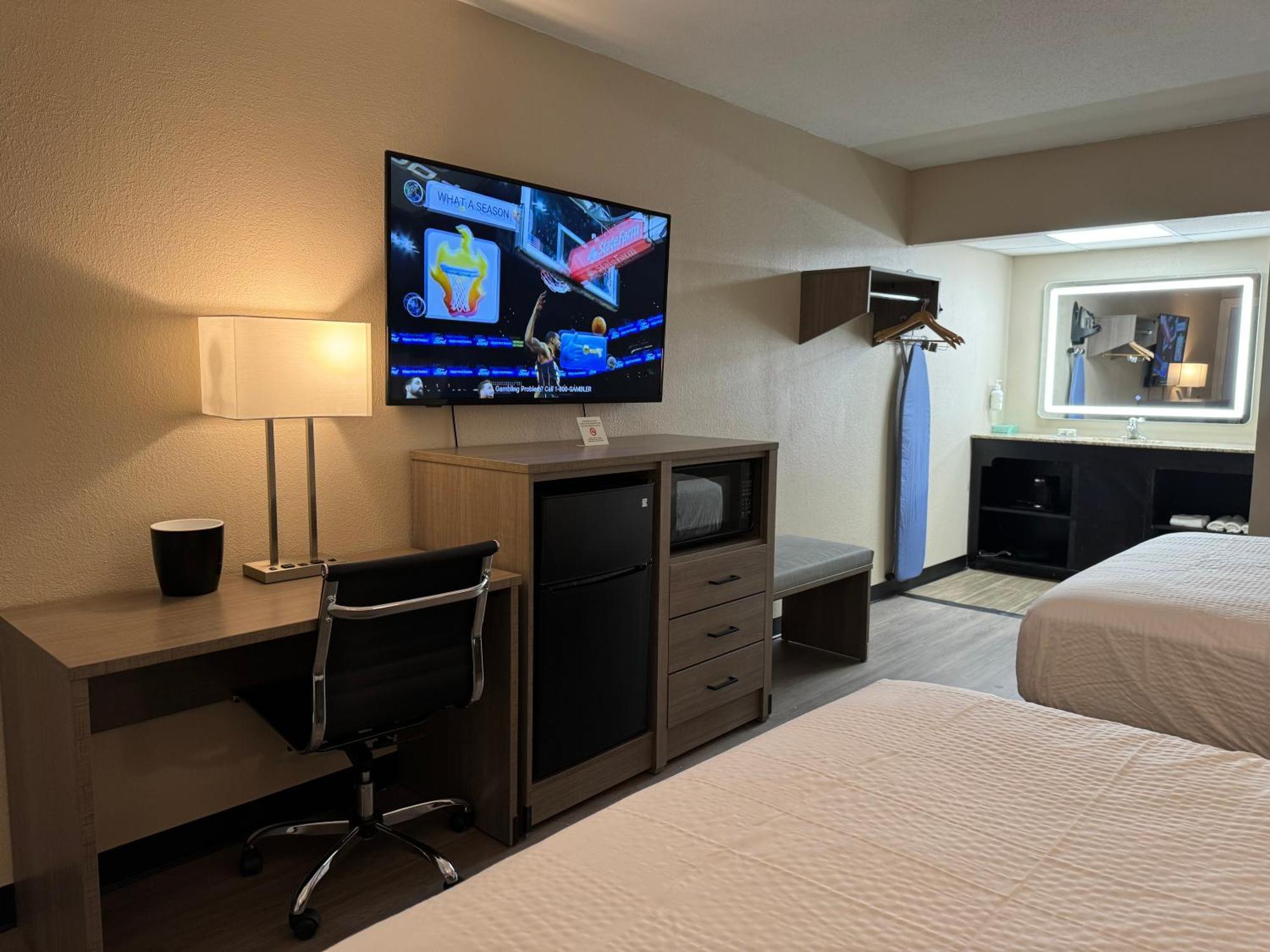 Отель Baymont By Wyndham Corpus Christi Airport Экстерьер фото