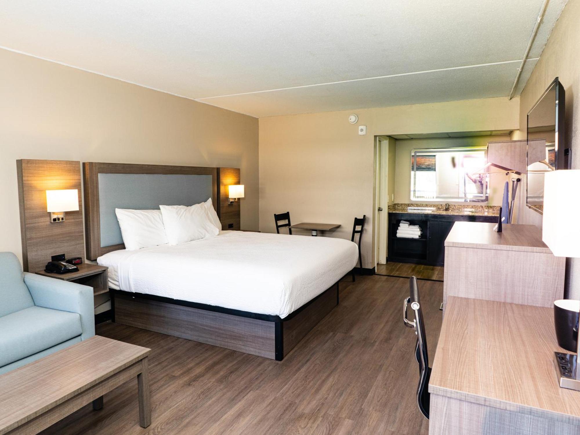 Отель Baymont By Wyndham Corpus Christi Airport Экстерьер фото