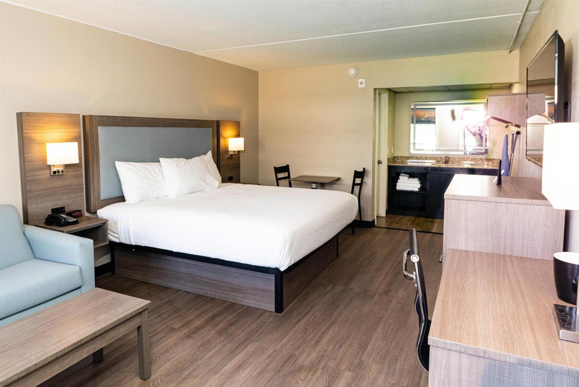 Отель Baymont By Wyndham Corpus Christi Airport Экстерьер фото