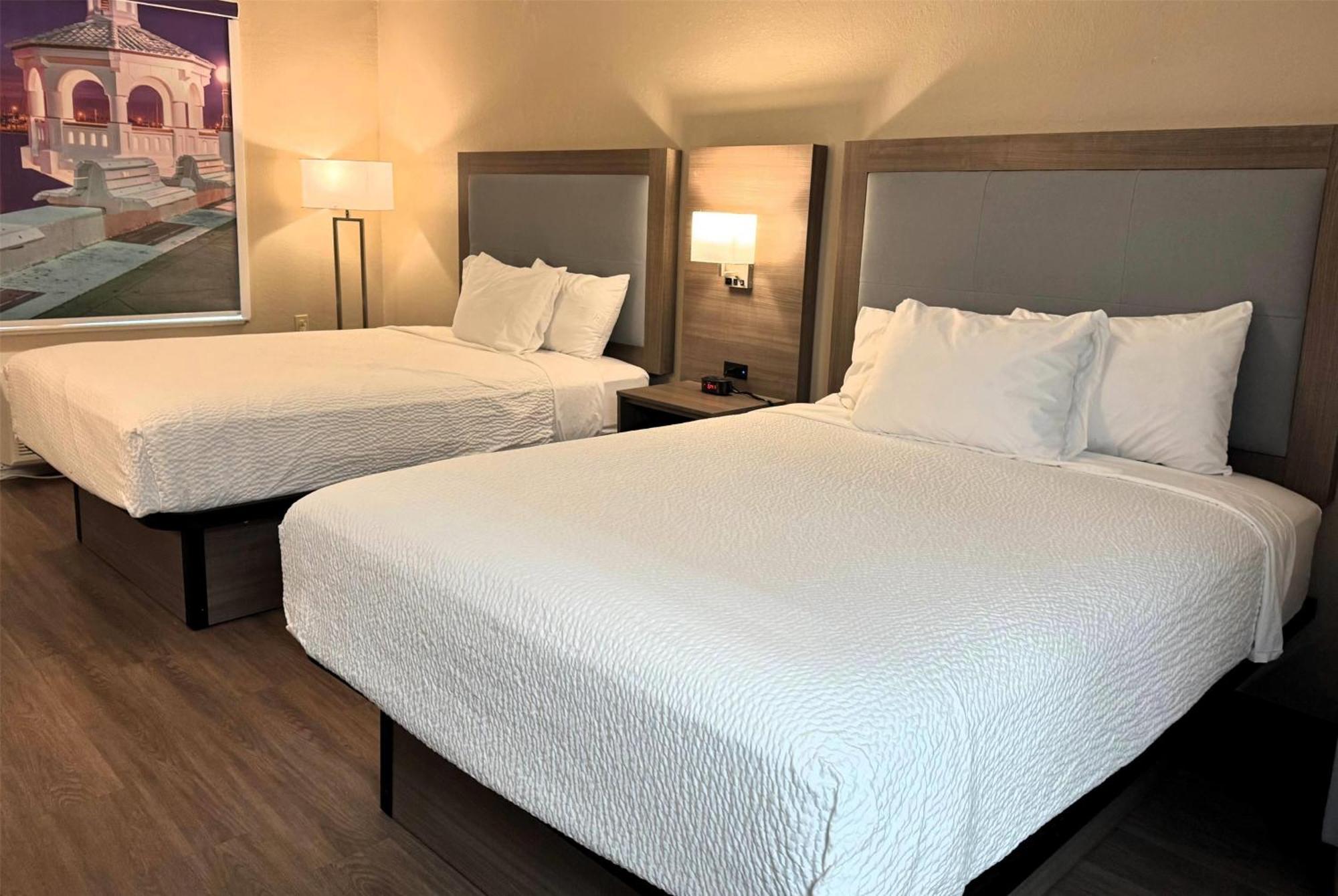 Отель Baymont By Wyndham Corpus Christi Airport Экстерьер фото